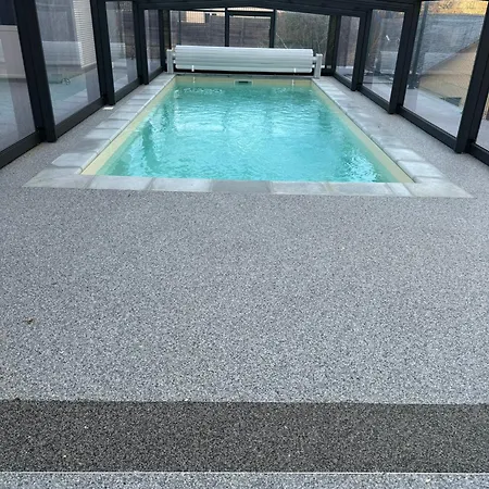 Avec Piscine A Capacite 12 Personnes Villa *